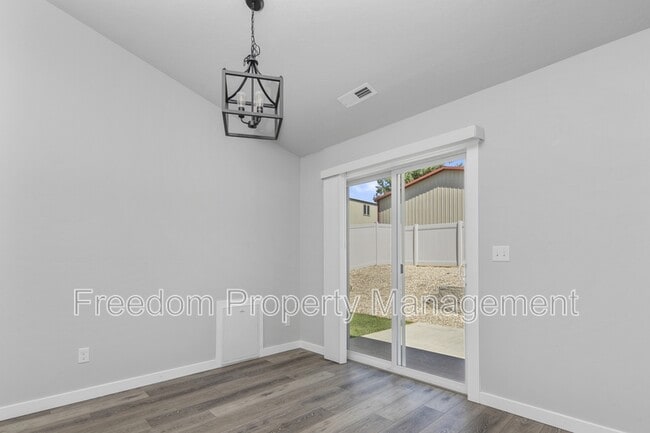 Building Photo - 2934 S Alcamo Wy