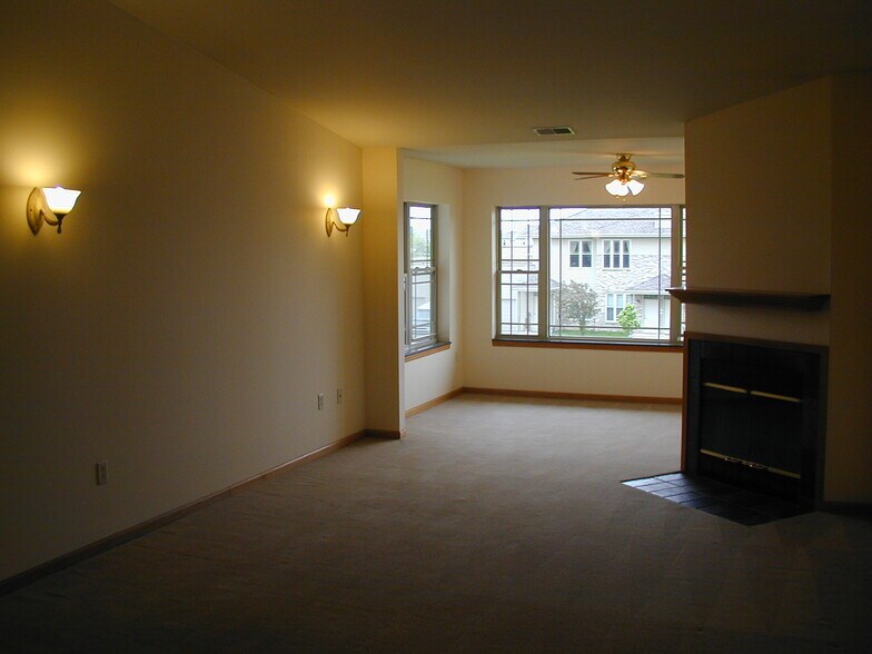 Building Photo - 6645 Scattergood Ln