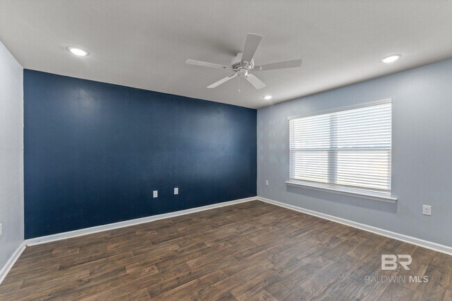 Building Photo - 10767 War Emblem Ave