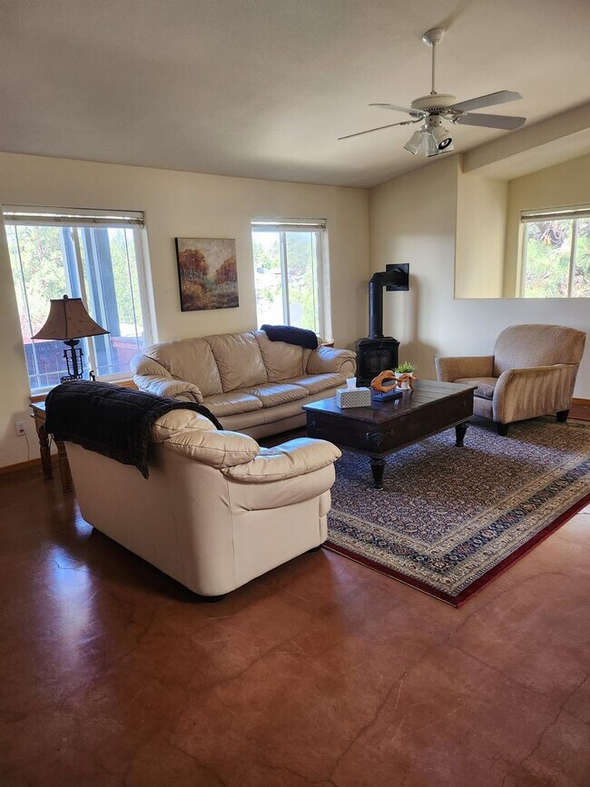 Building Photo - 2564 NW Monterey Pines Dr