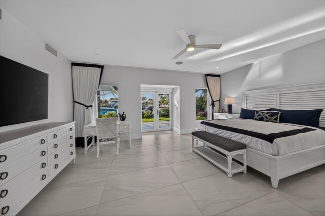 Building Photo - 3109 NE 42nd Ct