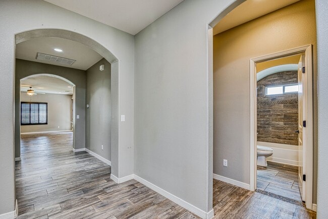 Building Photo - Beautiful East side House in Ventanas Subdivision