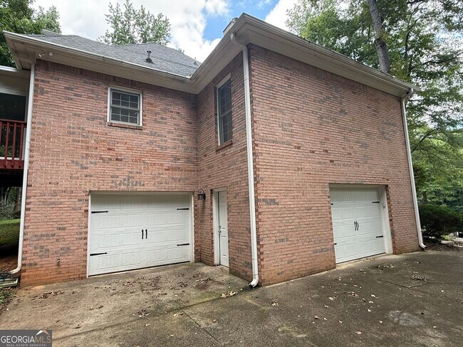Building Photo - 455 Waterway Dr SW