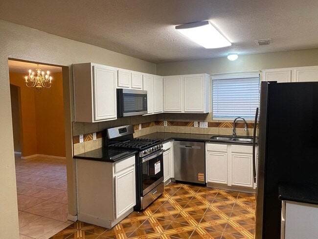 Building Photo - 4026 Clayton Bend Ct