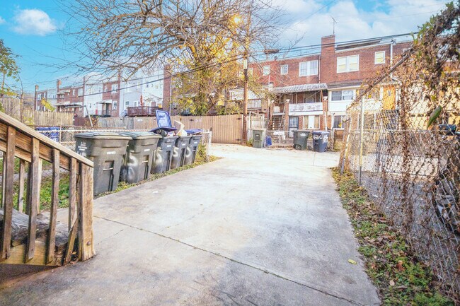 Building Photo - Basement