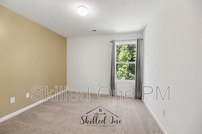 Building Photo - 17 Stardust Trl