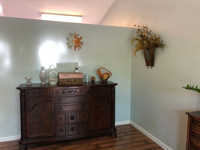 Building Photo - Immaculate Four bed three bath tri-level home in Brandywine with finished basement!