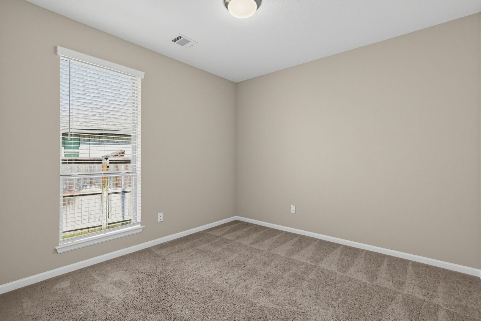 Building Photo - 5123 Morrison Dr