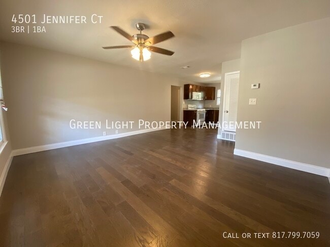 Building Photo - 4501 Jennifer Ct