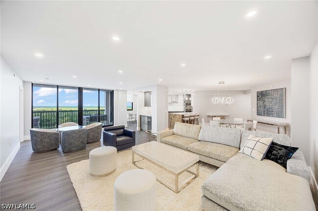 Building Photo - 6075 Pelican Bay Blvd