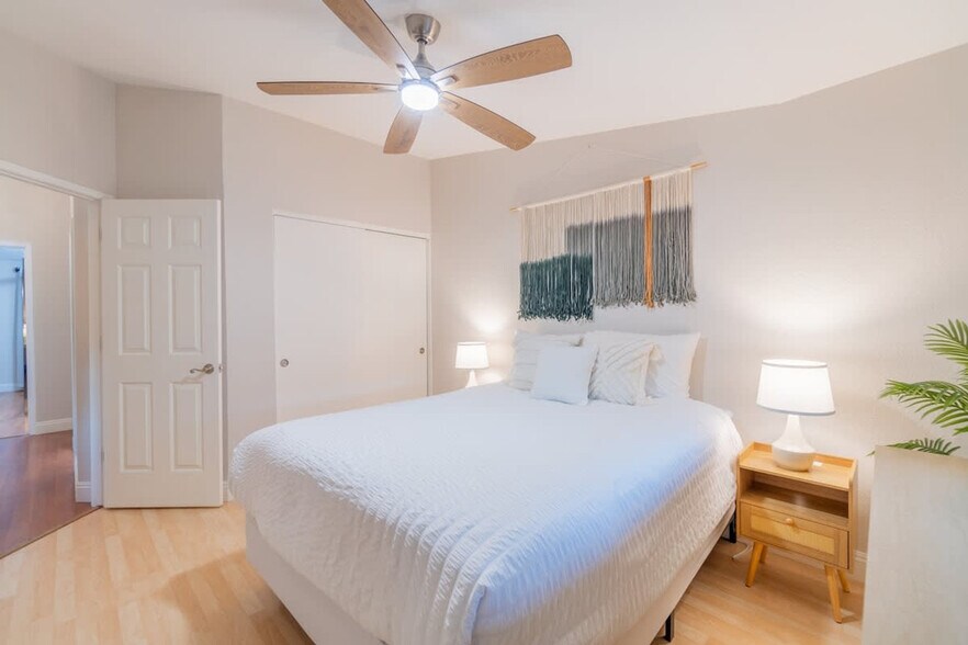 Building Photo - 6511 Enchanted Valley Dr