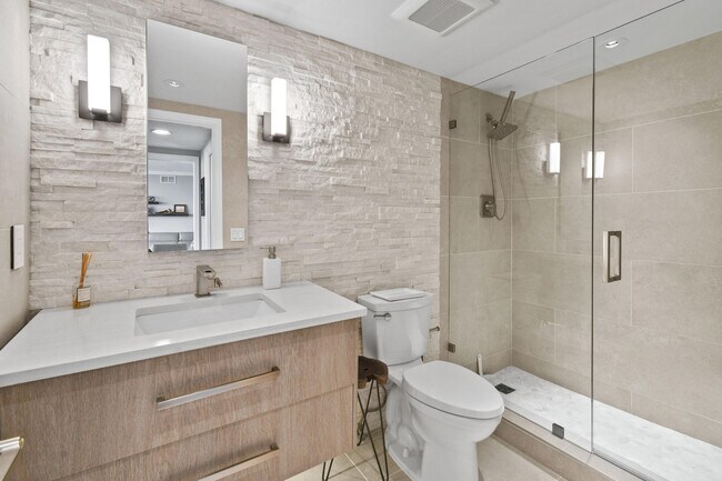 Building Photo - 2774 S Ocean Blvd