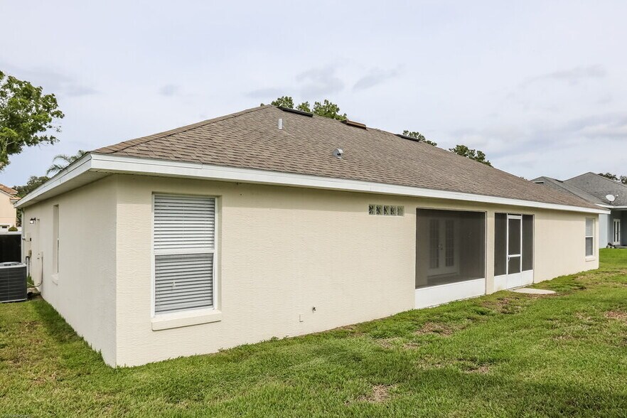 Building Photo - 1052 Sadie Ln