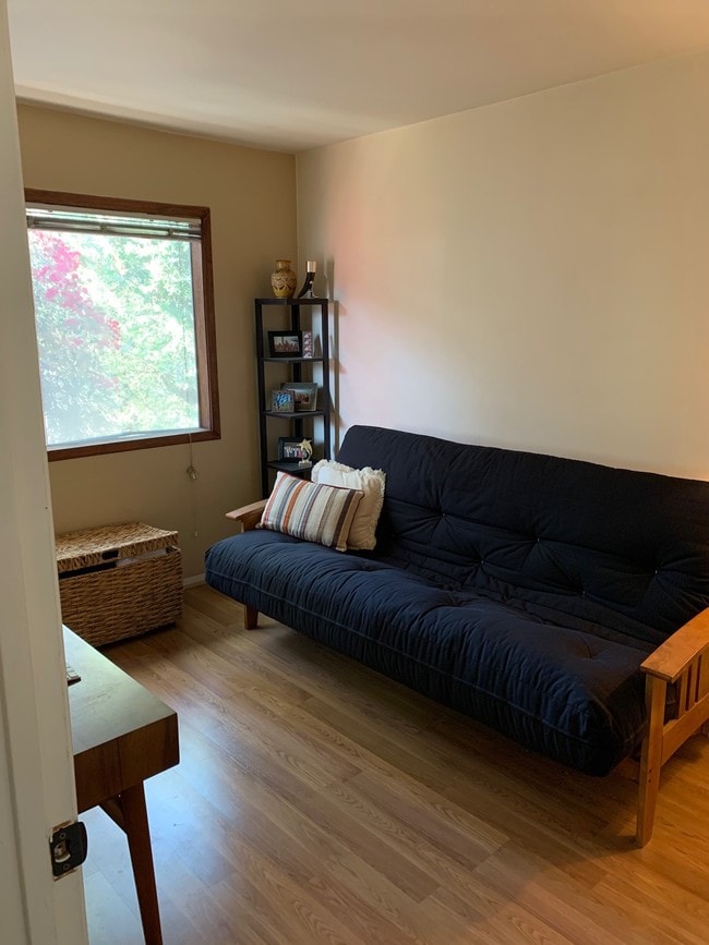 bedroom 2 - 828 21st St