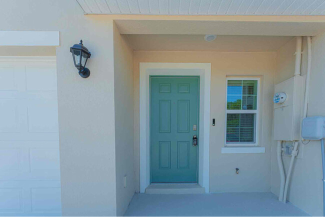 Building Photo - 654 Moscato Dr
