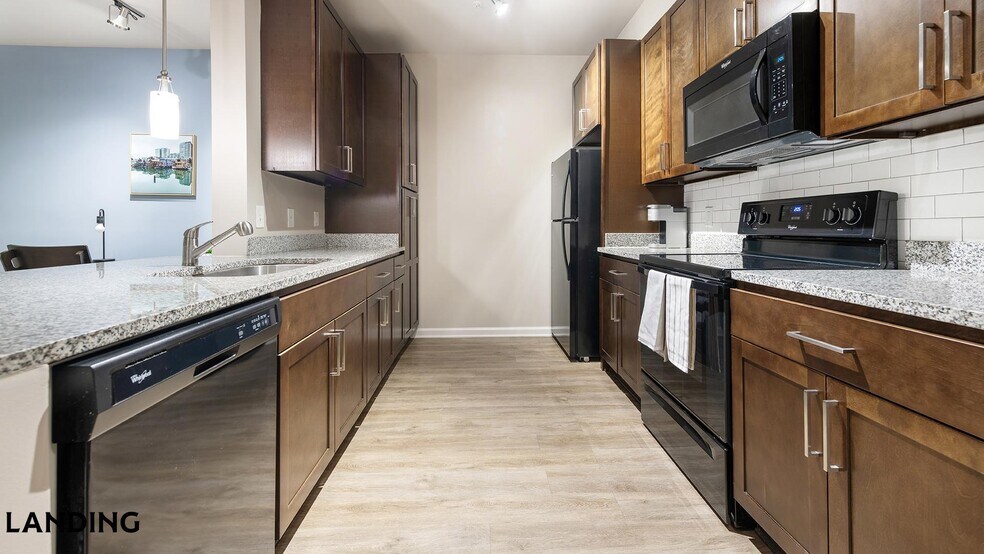 Building Photo - 8100 Palisades Cir