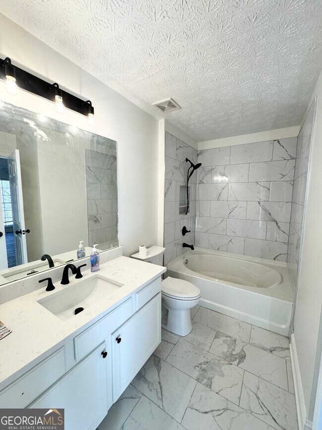 Building Photo - 6284 Southland Ridge