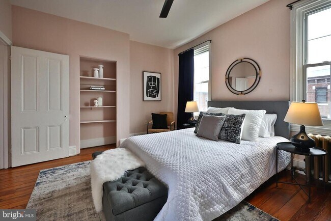 Building Photo - 2805 Poplar St