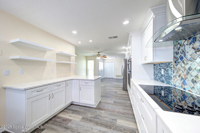 Building Photo - 1065 Molaki Dr