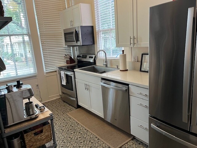 Building Photo - 215 W Gwinnett St