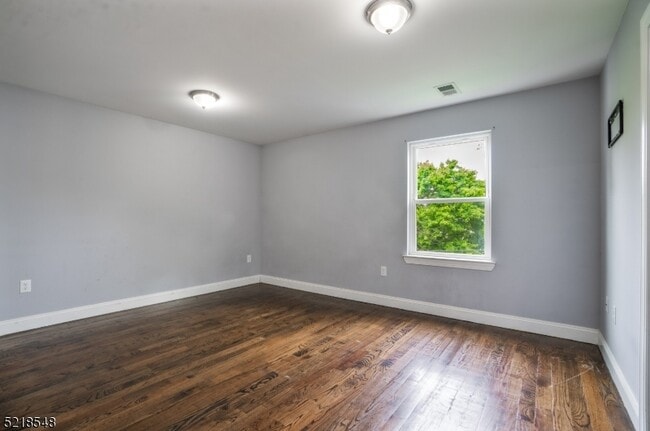 Building Photo - 414 S 16th St