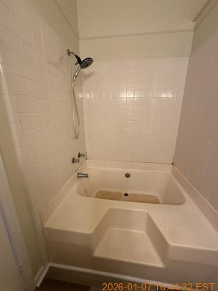 Building Photo - 106 W Cameron Ct