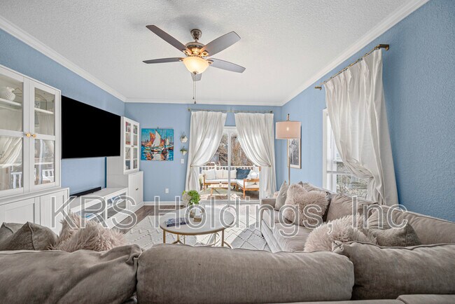 Building Photo - 9553 14th Bay St