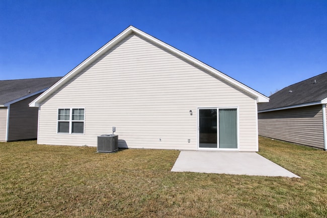 Building Photo - 10 Millie Ln