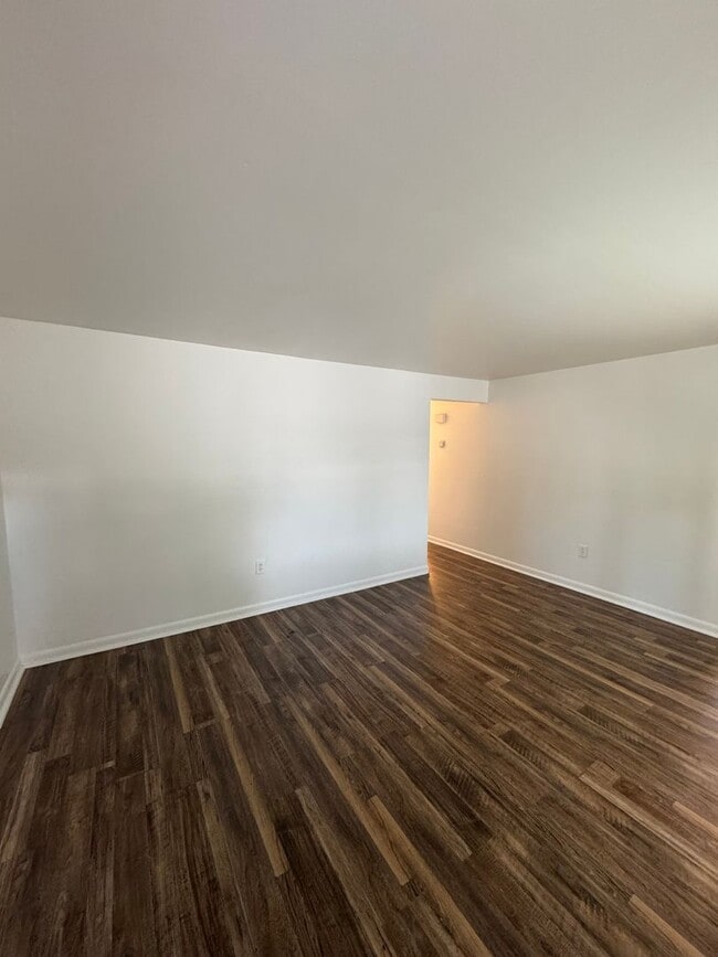 Building Photo - 1402 Hoyt St