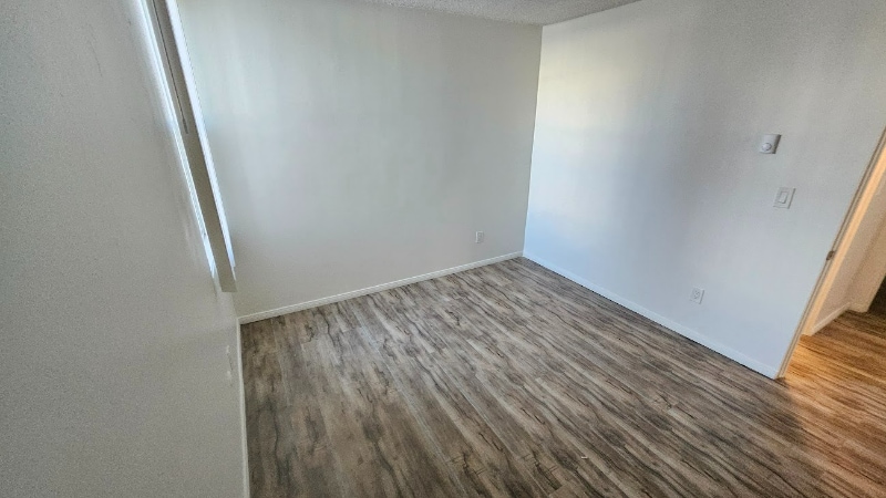 Building Photo - 11030 Moorpark St