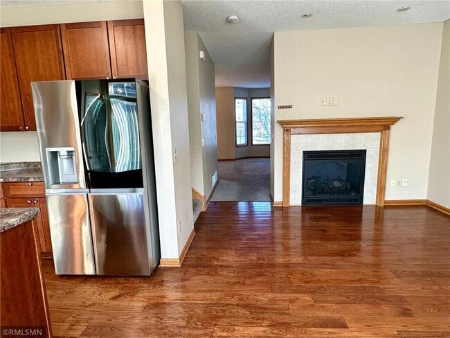 Building Photo - 1760 Riverside Dr