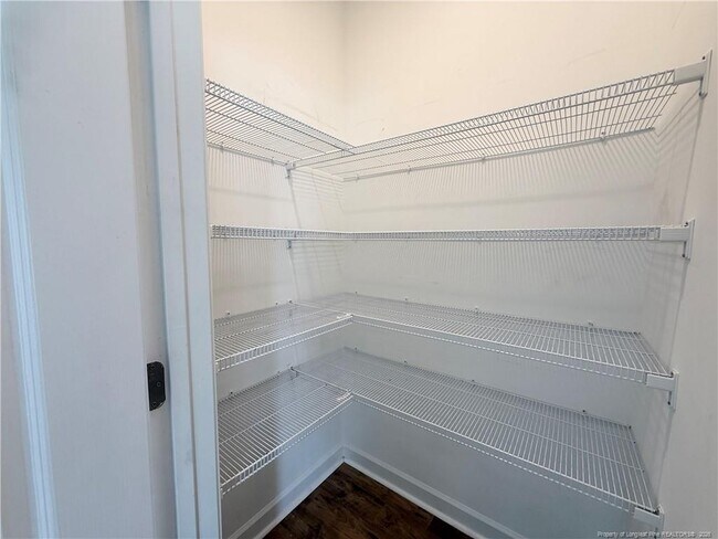Building Photo - 39 Princelet Pt