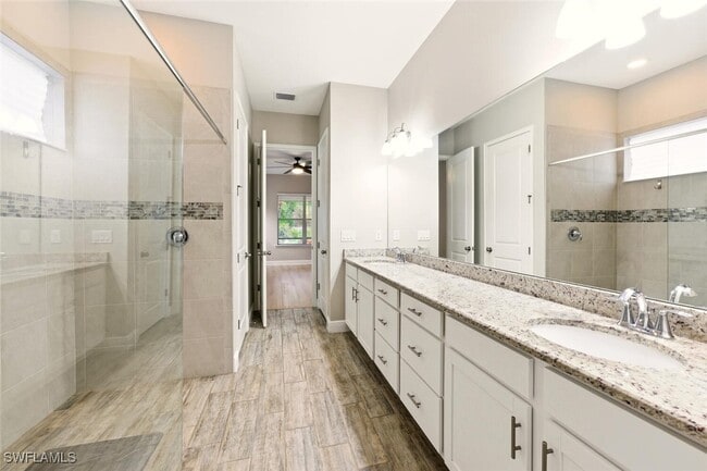 Building Photo - 3576 Pilot Cir