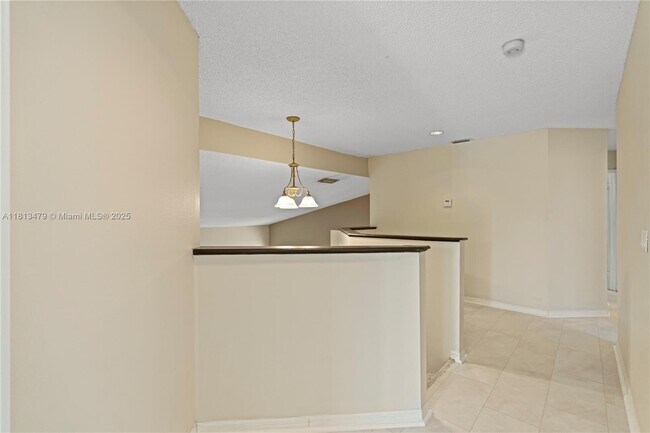Building Photo - 18405 NW 9th Ct