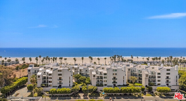 Building Photo - 2920 Neilson Wy