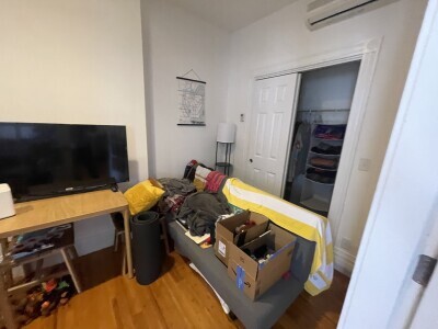 Building Photo - 275 Newbury St