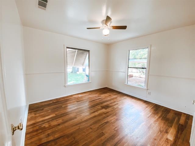 Building Photo - 727 Sam Calloway Rd