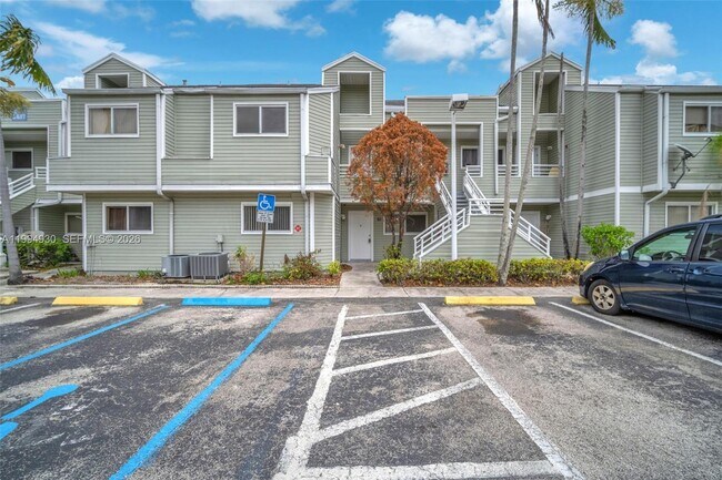 Building Photo - 3437 NW 44th St