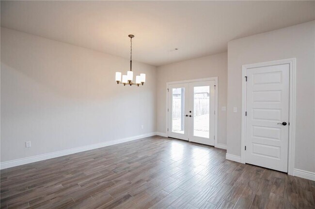 Building Photo - 337 Ryder St