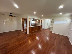 Building Photo - Charming 3 Bed, 2 Bath Single Family Home ...