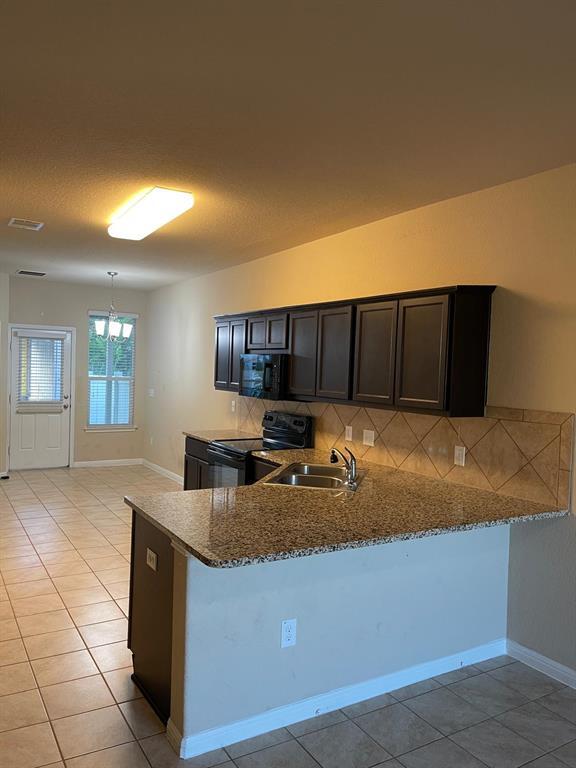 Building Photo - 404 Crater Lake Dr