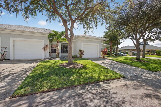 Building Photo - 1827 Pelican Dr
