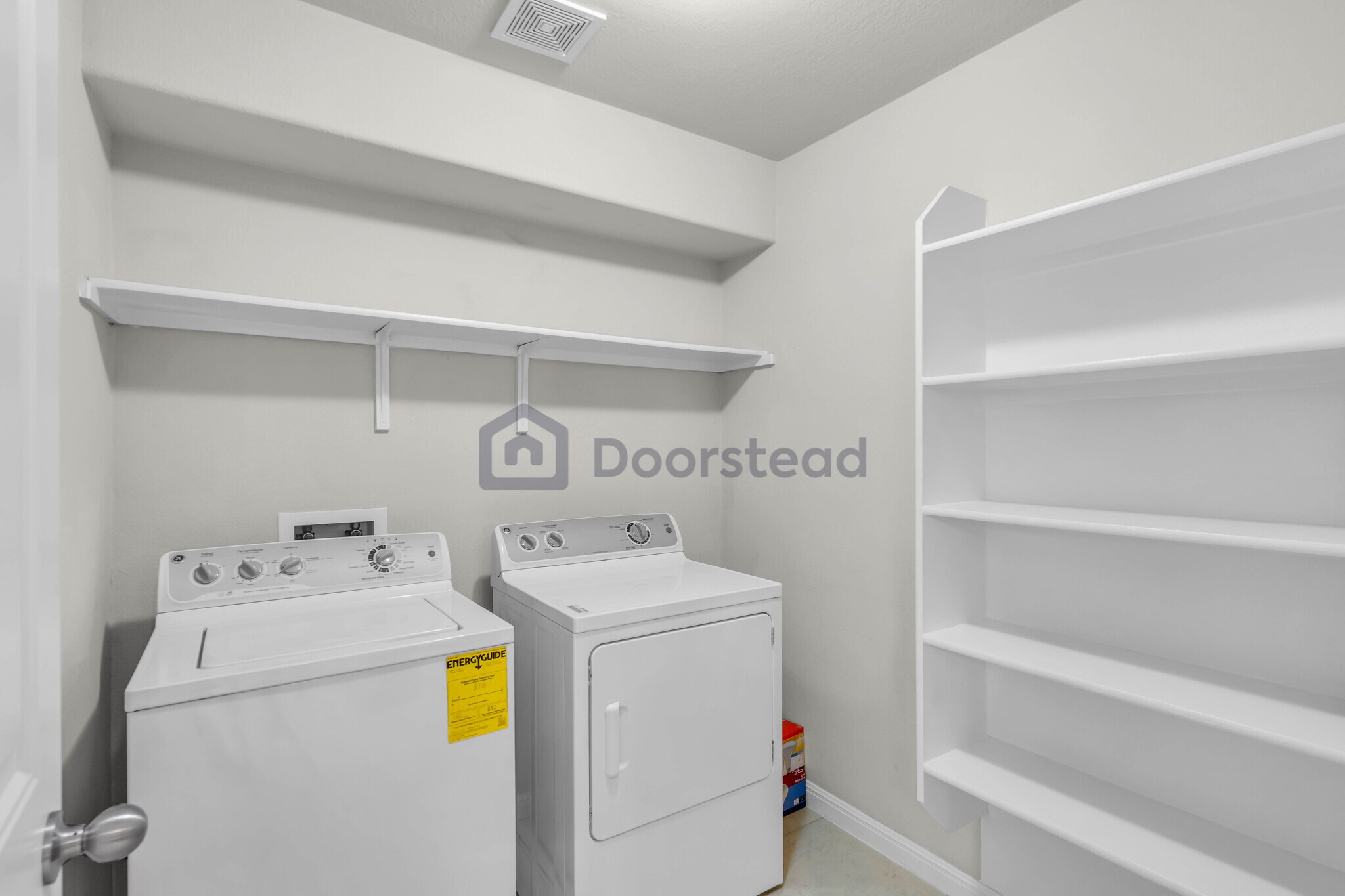 Building Photo - 9405 Sweetgum Dr