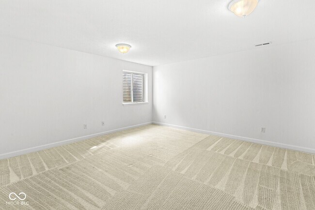 Building Photo - 7826 Gray Eagle Dr