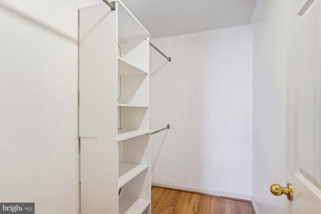 Building Photo - 152 Fieldstone Ct