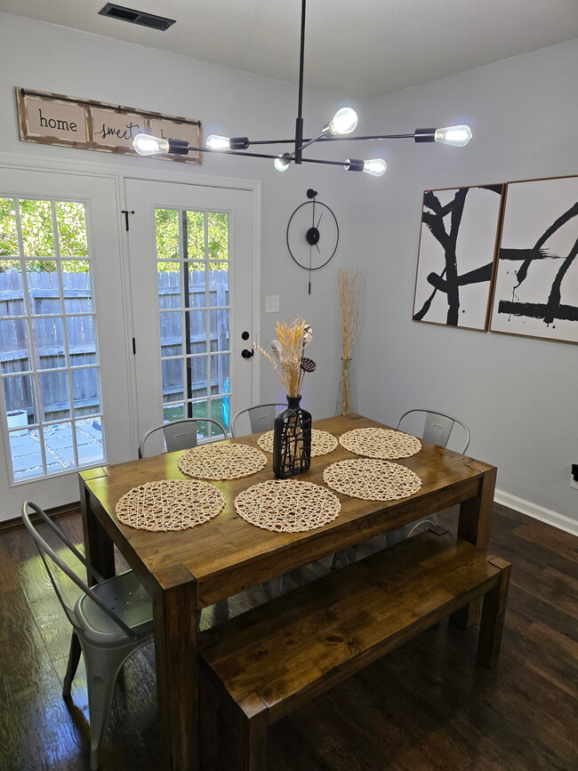 Building Photo - 155 Nautico Way