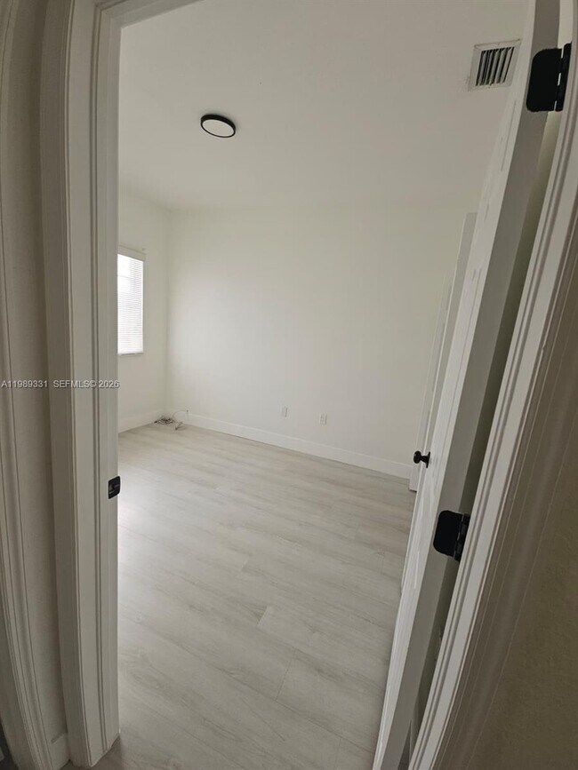 Building Photo - 10919 SW 182nd Ln