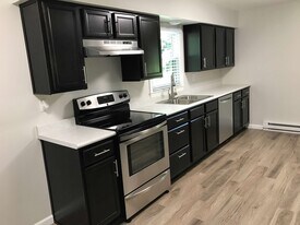 Building Photo - 874 A Pleasant Ridge Rd