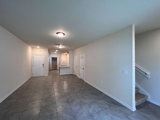 Building Photo - Charming 3-Bedroom Townhome for Rent in De...