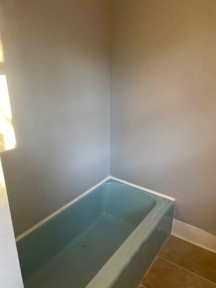 Building Photo - 201 E 3rd St